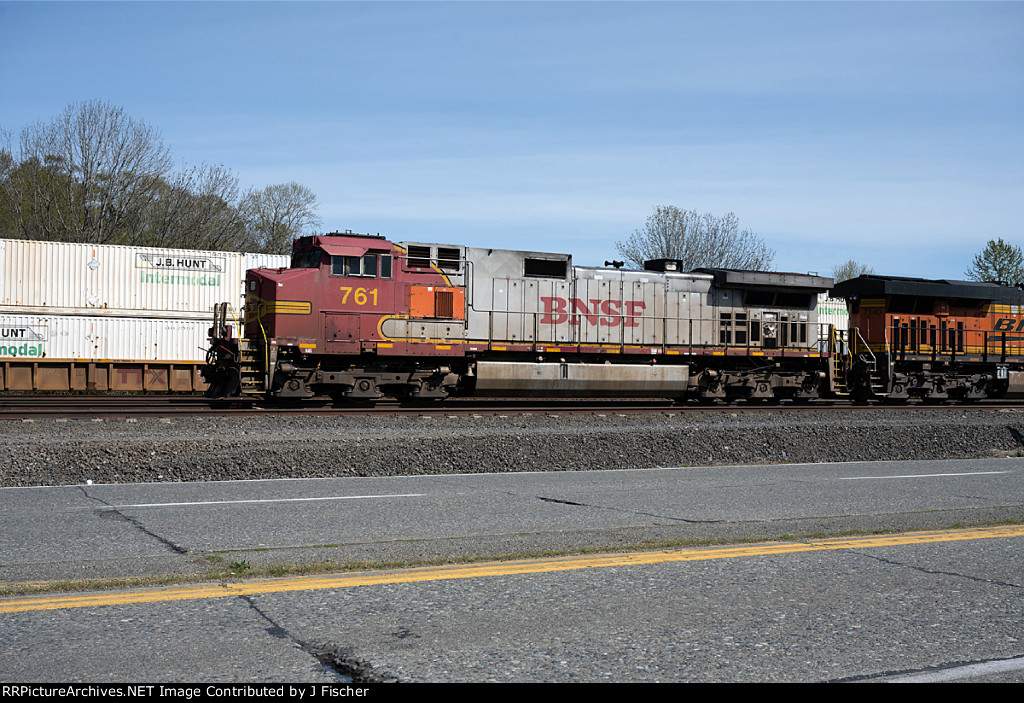 BNSF 761